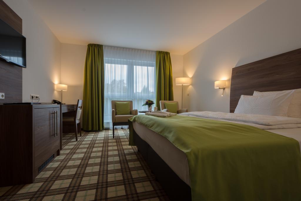 Hotel Fortuna Schwäbisch Gmünd Екстериор снимка