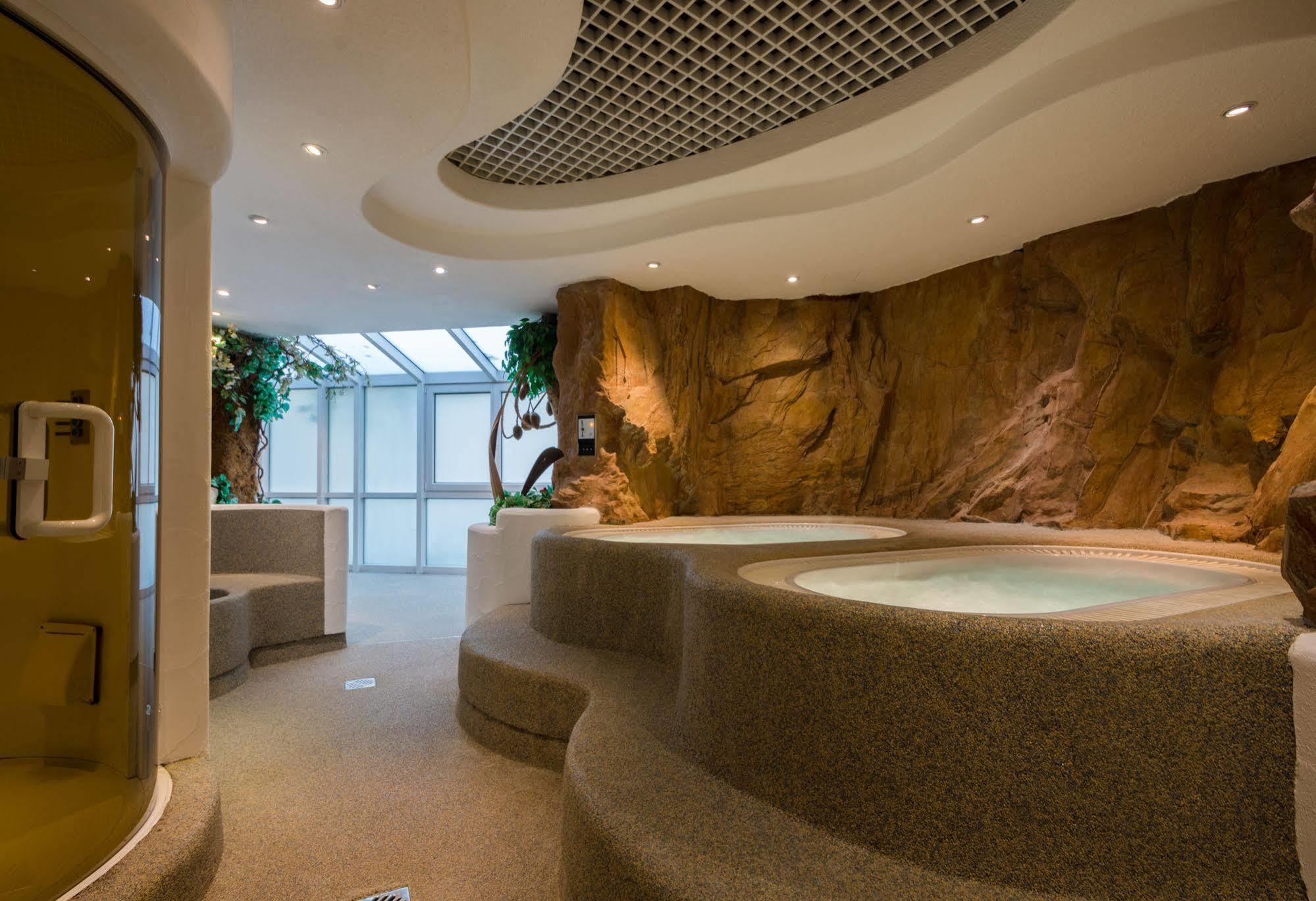 Hotel Fortuna Schwäbisch Gmünd Екстериор снимка
